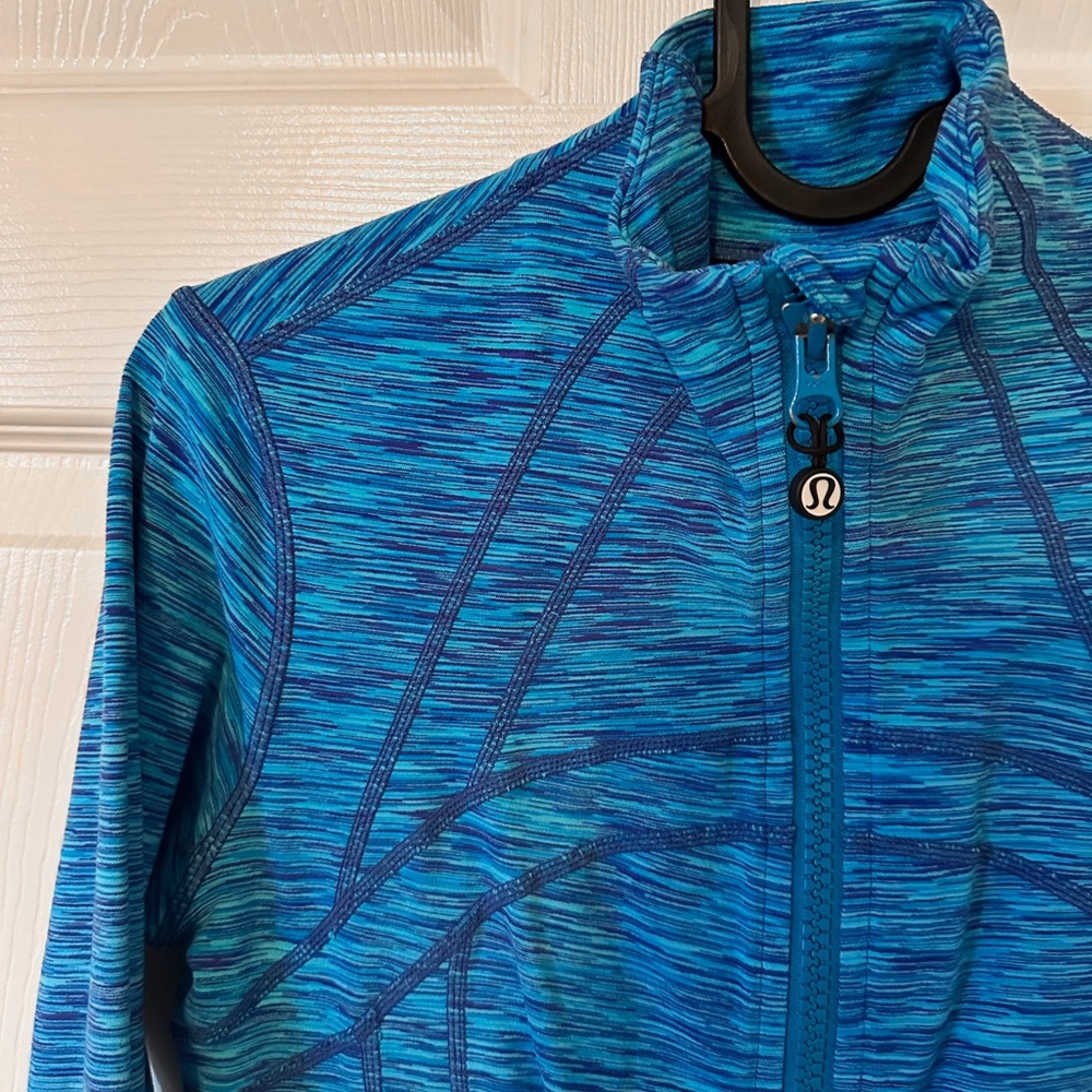Lululemon women’s define jacket size 6